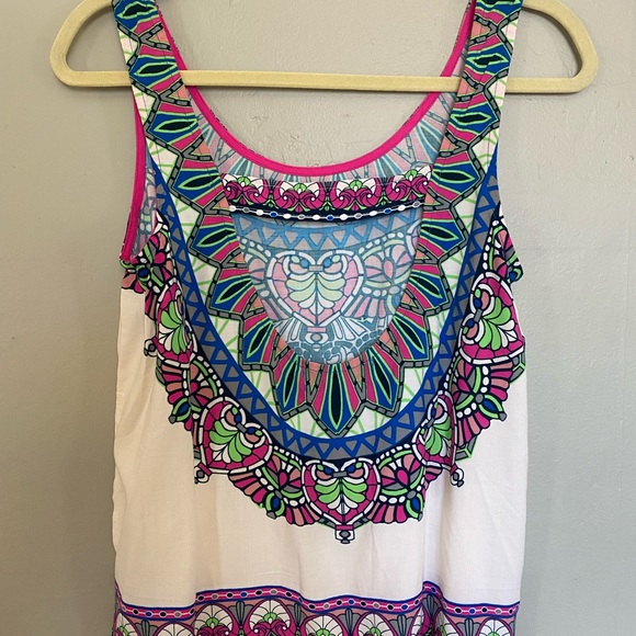 Fun, loose tank top. Great for concerts, barbecues, etc.. - Picture 2 of 4